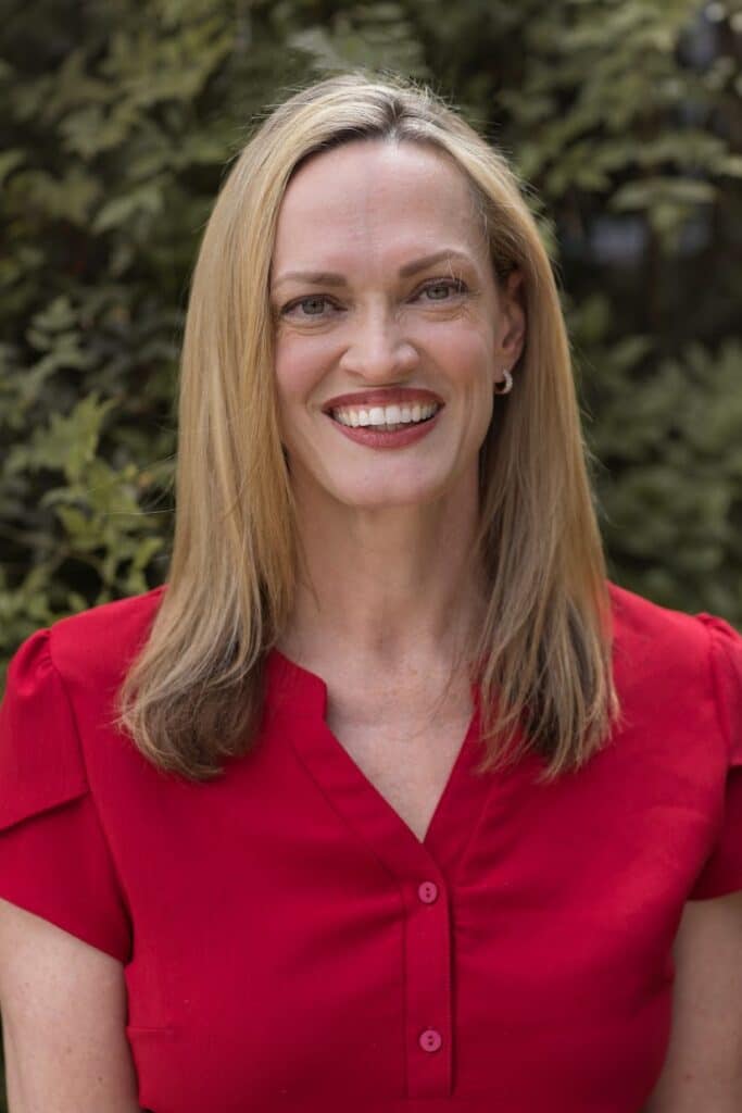 Jyn, Santa Fe Dental team member: open bio